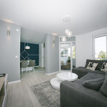 Apartment Ella ชาพลินา ภายนอก รูปภาพ