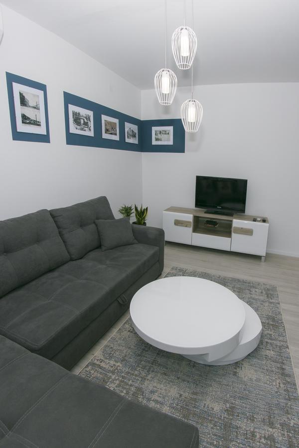 Apartment Ella ชาพลินา ภายนอก รูปภาพ