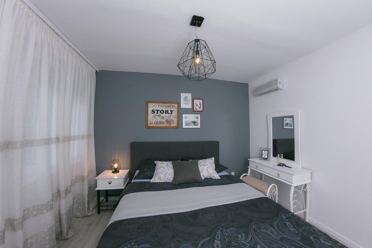 Apartment Ella ชาพลินา ภายนอก รูปภาพ