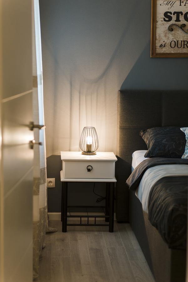 Apartment Ella ชาพลินา ภายนอก รูปภาพ