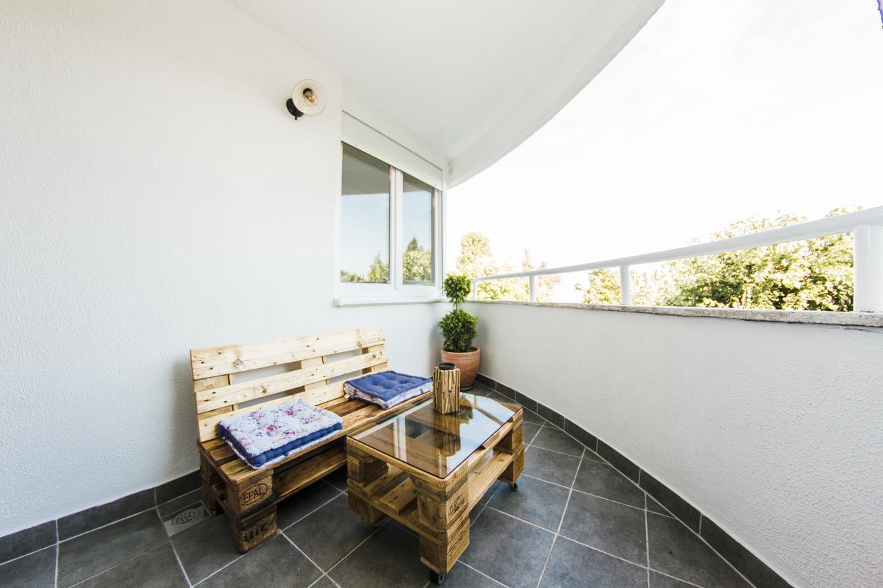 Apartment Ella ชาพลินา ภายนอก รูปภาพ